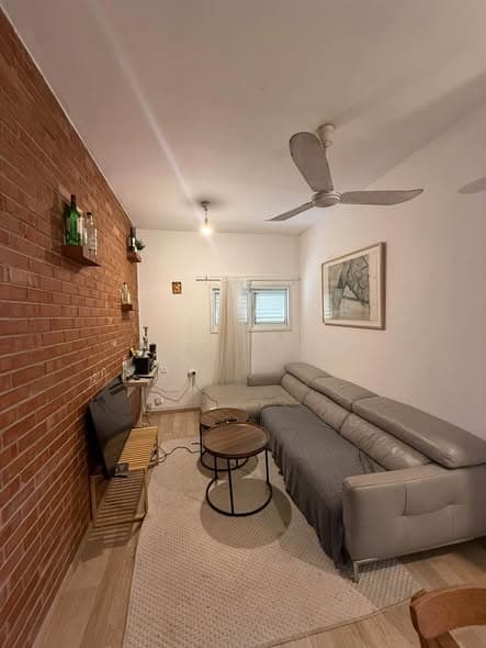 4 room rental in Old North
