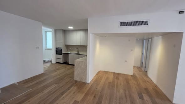 4 room rental in Old North