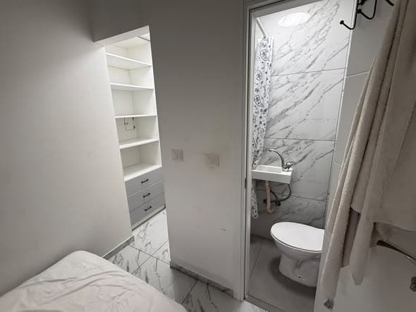 1 room rental in Kerem HaTeimanim