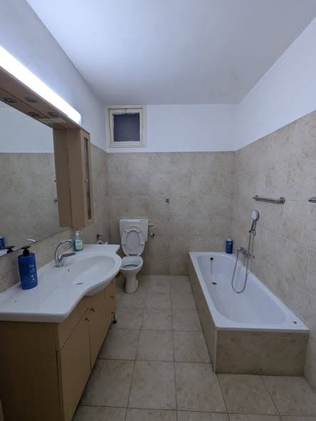 4.5 room rental in Old North