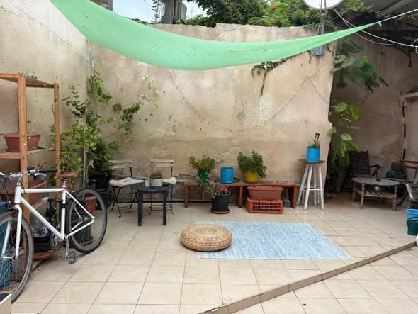 1 room rental in Kerem HaTeimanim