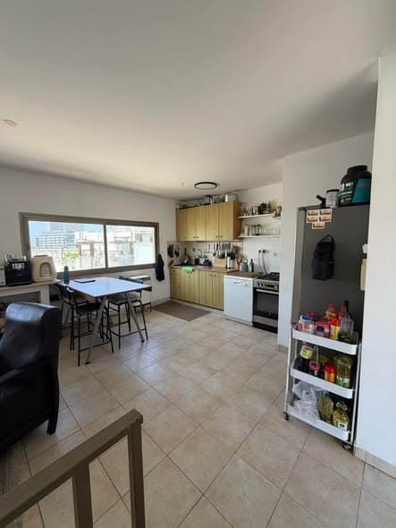 1 room rental in Kerem HaTeimanim