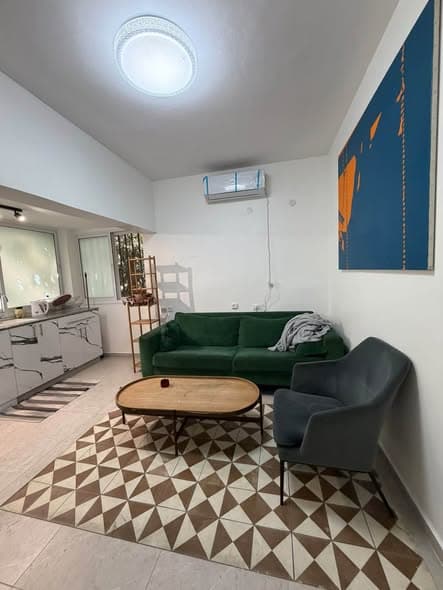 2 room rental in Lev HaIr