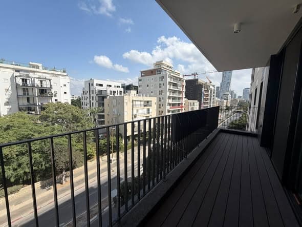 5 room rental in Old North